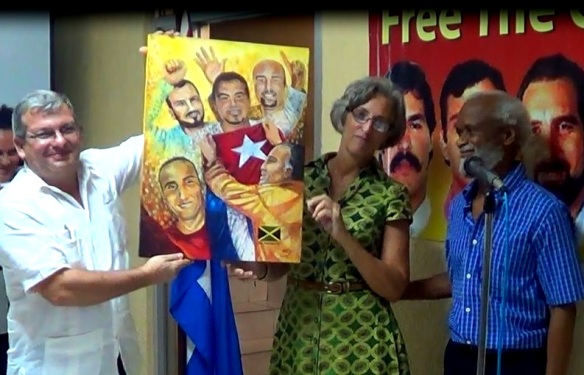 amb receives painting 3cb